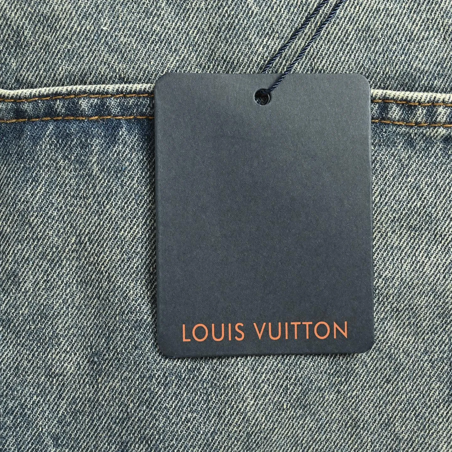 Louis Vuitton/